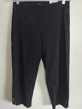 JM COLLECTION Deep Black Pull On Silver Embellished Hem Capri Size: S/P
